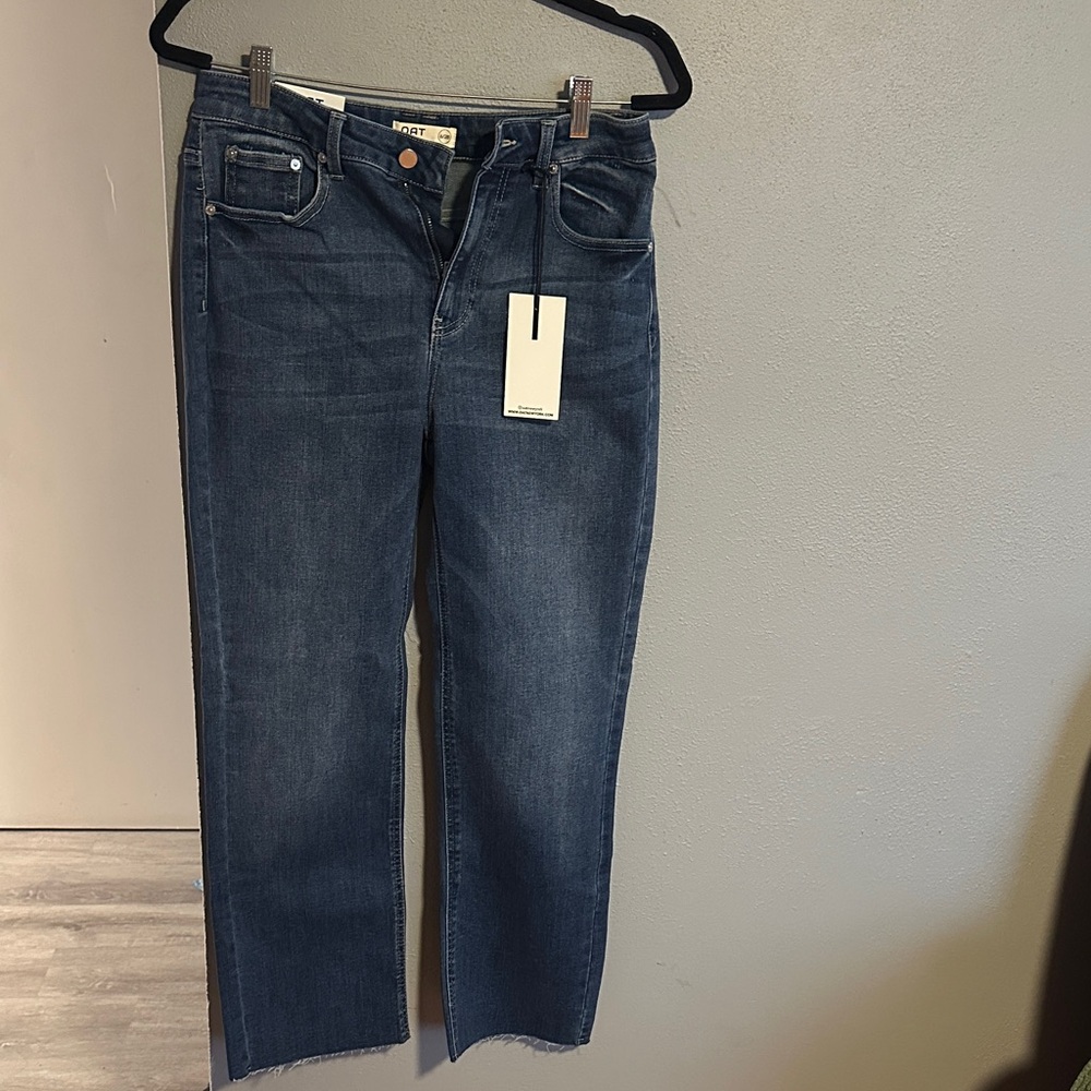Dark Wash Women’s Straight-Leg Jeans